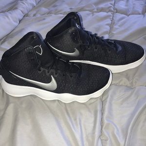 Men’s Nike Hyperdunks